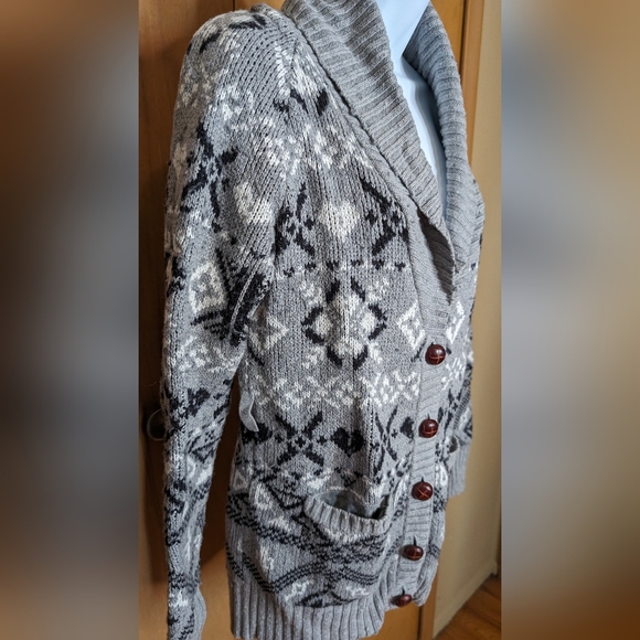 Victoria Secret PINK Fair Isle Geometric Cardigan Sweater Medium GUC - Picture 3 of 10